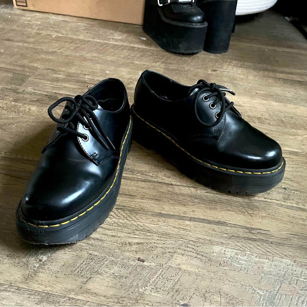 Dr. Martens Platform Leather Oxford Shoes - Unisex UK 6 Men’s 7 Women’s 8-9